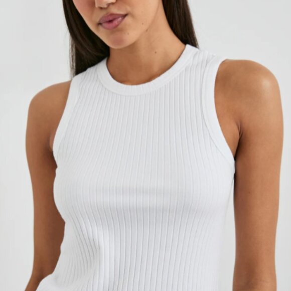 The Racer Tank - Picture 4 of 4